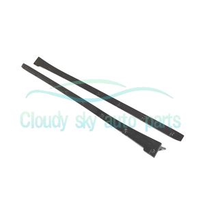 Marchepied latéral en fibre de carbone pour <span class=keywords><strong>Type</strong></span> <span class=keywords><strong>R</strong></span> 2023 - Product Image 2