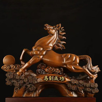 Statue de cheval Feng Shui chinois résine Statues de cheval en cours d'exécution ornements de table de bureau à domicile pour la richesse et le succès bon cadeau chanceux