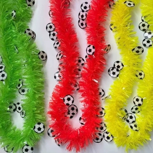 Guirnalda Decorativa con Temática de Fútbol, con Espirales Colgantes y Serpentinas Metálicas para Decoraciones de Cumpleaños, para Fanáticos del Fútbol - Product Image 1