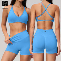 Nouvel ensemble de sport respirant pour femme : soutien-gorge push-up dos nu à bretelles croisées ajustables et short de yoga froncé à dos ouvert