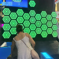 Jeu de lancer interactif personnalisable avec éclairage LED RGB et logiciel contrôlé par PC pour les défis de réaction sportifs en équipe