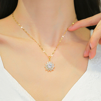 Ensemble de bijoux tendance pour femmes en acier titane plaqué or avec motif de tournesol et cristaux en strass, ensemble collier et boucles d'oreilles