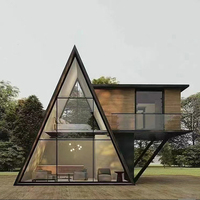 Villa traditionnelle de luxe, panneaux sandwich modulaires, maisons préfabriquées écologiques modernes dans la forêt