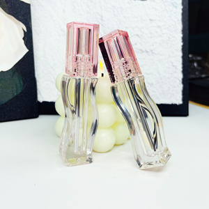 <span class=keywords><strong>5ml</strong></span> trong suốt Lip Gloss ống với biểu tượng tùy chỉnh màu Hồng Lip Plumper dầu <span class=keywords><strong>Lipgloss</strong></span> <span class=keywords><strong>container</strong></span> Nhà Máy Giá Màn hình in ấn bề mặt - Product Image 2