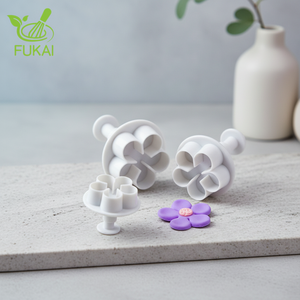3 <span class=keywords><strong>emporte</strong></span>-pièces en forme de fleur pour modeler le sucre, la crème, les biscuits, <span class=keywords><strong>emporte</strong></span>-pièces à piston 3D, moule en plastique, outils de décoration de gâteaux - Product Image 4