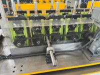 Machine de formage de profilés CU entièrement automatique avec système de changement rapide et contrôle PLC pour la construction de cloisons sèches et de plafonds
