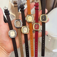 Jam Tangan Wanita Vintage Persegi Quartz Minimalis Tali Kulit Jam Tangan Wanita Dial Kecil Jam Tangan Fashion untuk Hadiah