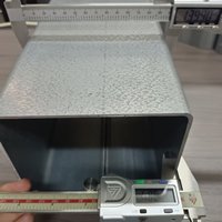 Excelentes Tubos de Acero Cuadrados Recubiertos de Zn-Al-Mg Resistentes a la Corrosión para Seguidores de un Solo Eje