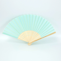 Ventilateurs à main économiques antiques et élégants pour modèle de modèle de cadeaux commerciaux et promotionnels