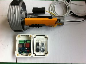 Porte à volets roulants Moteur central unique - Product Image 4