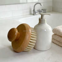 Brosse de massage ovale professionnelle personnalisée en nylon réutilisable à poils naturels pour exfoliation de la peau sèche, avec manche en bois simple, pour spa facial et douche