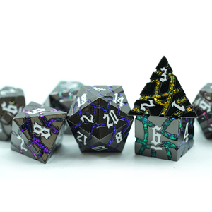 Jeux <span class=keywords><strong>de</strong></span> société RPG polyédriques en métal <span class=keywords><strong>Jeu</strong></span> <span class=keywords><strong>de</strong></span> rôle <span class=keywords><strong>Donjons</strong></span> <span class=keywords><strong>et</strong></span> <span class=keywords><strong>Dragons</strong></span> <span class=keywords><strong>Jeu</strong></span> <span class=keywords><strong>de</strong></span> dés avec bande <span class=keywords><strong>de</strong></span> mica à paillettes colorées - Product Image 3