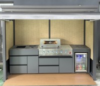 Système de barbecue arrière-cour Pod préconstruit personnalisable avec porte refermable Équipement de rassemblement extérieur