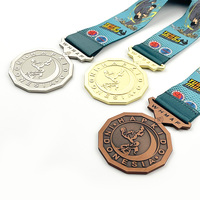 Porte-médaille moderne cadre verre personnalisé religieux rubans miraculeux pour Football Badminton Awards attribution personnaliser