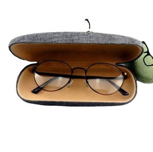 Vente en gros d'étuis à lunettes rigides surdimensionnés et colorés pour lunettes de myopie, avec logo client, grande taille - Product Image 5