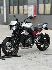 มอเตอร์ไซค์ <span class=keywords><strong>Triumph</strong></span> Street Triple <span class=keywords><strong>มือ</strong></span><span class=keywords><strong>สอง</strong></span> ใช้แก๊สโซลีน สมรรถนะสูง แบบ Naked ขาย - Product Image 3