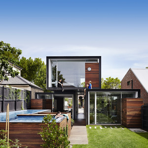 Casa Contenedor Moderna de Diseño Rectangular para Residencia Privada con Solución Integral del Proyecto - Product Image 1