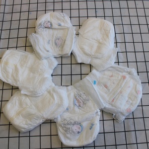 Muestra Gratuita de Pañales Desechables para Bebé con Prevención de Fugas 3D y Protección Contra Fugas, Absorción Suave y Transpirable, Hechos en Estados Unidos con Pulpa de Celulosa - Product Image 6