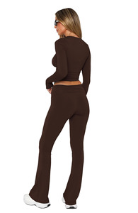 Ensemble de survêtement décontracté pour femme avec crop top en maille taille haute et leggings, idéal pour le printemps et l'été - Product Image 6