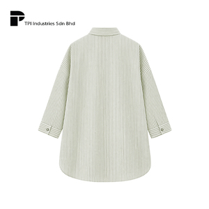 Blusa Oversize con Rayas Verdes, Proveedor OEM de Malasia, Tela Seersucker, Hombros Caídos, Corte Holgado, Top Modesto de Manga Larga para Mujeres Musulmanas - Product Image 2