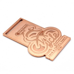 Medallas <span class=keywords><strong>de</strong></span> esmalte personalizadas y medallón <span class=keywords><strong>de</strong></span> la liga <span class=keywords><strong>de</strong></span> fútbol inglesa - Product Image 6