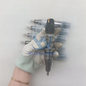 Injecteur de carburant diesel 6755-11-3100 0445120177 0445120369 0445120123 0460424255 5254261 pour excavatrices Pc200-10 Pc210-10 Pc240-11 - Product Image 3