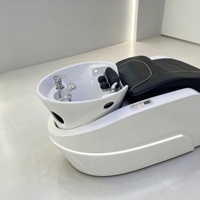 Fauteuil de pédicure de luxe en forme de croissant avec auvent LED, station de spa pour les pieds avec massage électrique et tabouret pour technicien