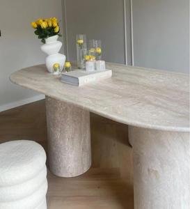 Lujosa Mesa de Comedor de Mármol Travertino Beige Natural Personalizada Hecha a Mano de Forma Ovalada - Product Image 1