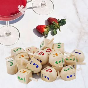 Juguete de escritorio para fiestas de Hanukkah transfronterizas, giróscopo de madera giratorio manual para interiores con estampado en caliente - Product Image 1