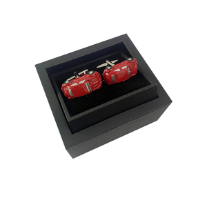 <span class=keywords><strong>Gemelos</strong></span> de ley personalizados con forma de dibujos animados de coche rojo pequeño realmente interesante para camisas de hombre - Product Image 1