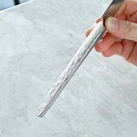 Ensemble de couverts en acier inoxydable haut de gamme en forme de diamant créatif Surface parfaite étincelante pour les cadeaux d'affaires des hôtels haut de gamme