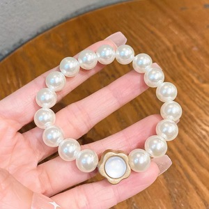 Juego de pulseras con lazos para el cabello de perlas blancas, en forma de corazón, estilo coreano informal, empaquetado individualmente, primavera 2023 - Product Image 3