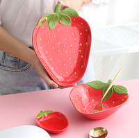 Assiettes à apéritif en céramique multifonctionnelles mignonnes, bols à dessert, coupelles à sauce, plats à condiments, plats à bonbons, à noix, à snacks, en forme de fraise