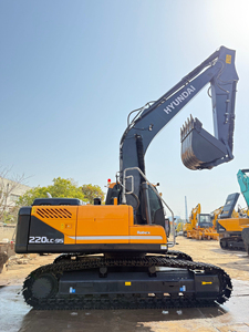 รถขุดตีนตะขาบฮุนได 220LC-9s มือสองสำหรับงานหนัก 22 ตัน สภาพดี - Product Image 2