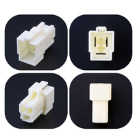 Conector Automotriz DJ7031-7.8-11-21, Retardante de Llama, Alta Temperatura, Conector de 7.8, Conexión de 3 Orificios, Nylon Amarillo PA6