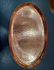 Plateau de service ovale de luxe en laiton poli miroir de haute qualité avec motif floral, style nordique, pour mariage, fruits et collations - Product Image 3