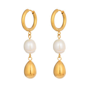 Boucles d'oreilles créoles pendantes en acier inoxydable plaqué or 18 carats avec perles baroques en forme de goutte d'<span class=keywords><strong>eau</strong></span> pour femme – Élégantes Aretes - Product Image 6