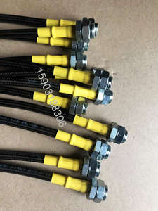 SAE J1401 tubo <span class=keywords><strong>freno</strong></span> <span class=keywords><strong>Auto</strong></span> idraulico intrecciato in acciaio inox con ferro M10x1 <span class=keywords><strong>raccordi</strong></span> convessi per <span class=keywords><strong>Auto</strong></span> - Product Image 5