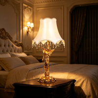 Lampe de table en laiton doré de style baroque, lampe de table décorative européenne antique pour la maison, la villa, l'hôtel, commande en gros personnalisée