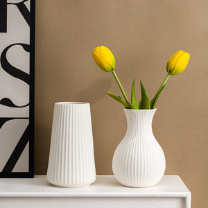 White Modern Minimalist Ceramic Vase With Lined Design for Living Room Dining Table Dried <b>Flower</b> <b>Display</b> Home Decor - Product Image 3