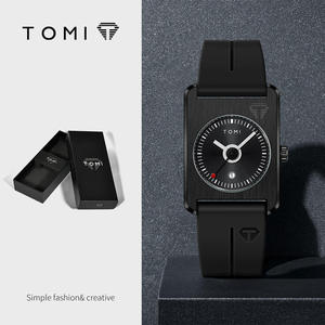 TOMI นาฬิกาแฟชั่นสำหรับผู้ชาย นาฬิกาควอทซ์ นาฬิกาข้อมือหน้าปัดเล็กทรงสี่เหลี่ยม นาฬิกาแบบมีหัวเข็มขัดแม่เหล็ก นาฬิกาเพื่อการพักผ่อนที่เรียบง่าย - Product Image 4