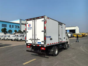 Camión refrigerado FOTON Forland de tamaño pequeño, 3 toneladas de capacidad, camión congelador con aislamiento FRP+PU en venta - Product Image 3