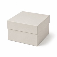 Boîte cadeau personnalisée sur mesure en carton rigide gris avec estampage à chaud doré, certifiée FSC, avec couvercle et base