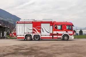 <span class=keywords><strong>Camion</strong></span> <span class=keywords><strong>de</strong></span> pompiers pour intervention aquatique, réservoir <span class=keywords><strong>de</strong></span> plus <span class=keywords><strong>de</strong></span> 10000 L, transmission 6x4, norme d'émission EURO 6, moteur diesel <span class=keywords><strong>de</strong></span> plus <span class=keywords><strong>de</strong></span> 450 ch, neuf, origine Hubei - Product Image 6