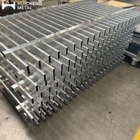 Clôture en aluminium de qualité commerciale pour les travaux publics, les projets de développement immobiliers et les projets de protection périmétrique extérieure