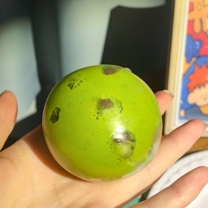 สีเขียว