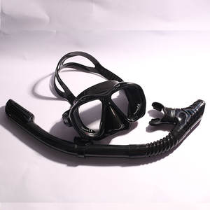 Máscara <span class=keywords><strong>de</strong></span> <span class=keywords><strong>buceo</strong></span> <span class=keywords><strong>de</strong></span> vidrio templado <span class=keywords><strong>con</strong></span> válvula <span class=keywords><strong>de</strong></span> <span class=keywords><strong>purga</strong></span> Anti-salpicaduras Boca <span class=keywords><strong>de</strong></span> silicona Juego <span class=keywords><strong>de</strong></span> máscara <span class=keywords><strong>de</strong></span> snorkel para <span class=keywords><strong>buceo</strong></span> para adultos - Product Image 3