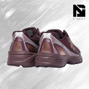 New Balance 740 'Classic Crimson Deep Plum' Zapatillas deportivas con parte superior de malla transpirable y punta redonda con cordones para todas las estaciones - Product Image 4