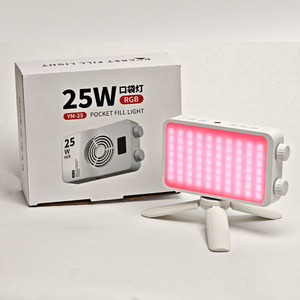Panneau LED RGB pour studio vidéo 25W, lumière de tournage portable et rechargeable pour tous les appareils - Product Image 1