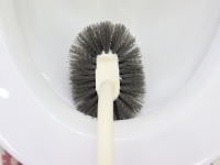 Brosse de toilette murale en forme de S, écologique et durable, avec poils anti-rayures, facile à accrocher pour un nettoyage en profondeur de la cuvette.